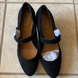 NWT black shoes.